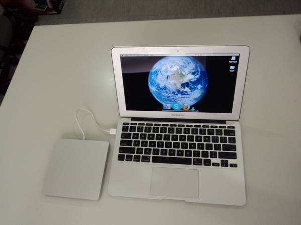 MacBook Air 11-inch photo