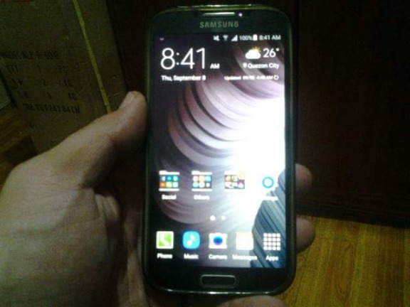 Samsung S4 GT9505 photo