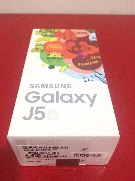 Samsung Galaxy J5 photo